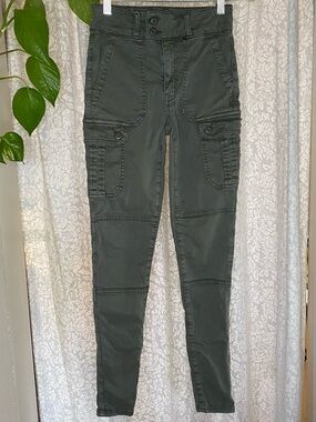American Eagle Olive Green Cargo Skinny Pants